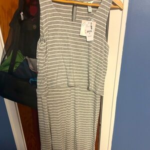 Thyme maternity/nursing cotton dress, brand new with tags, size medium